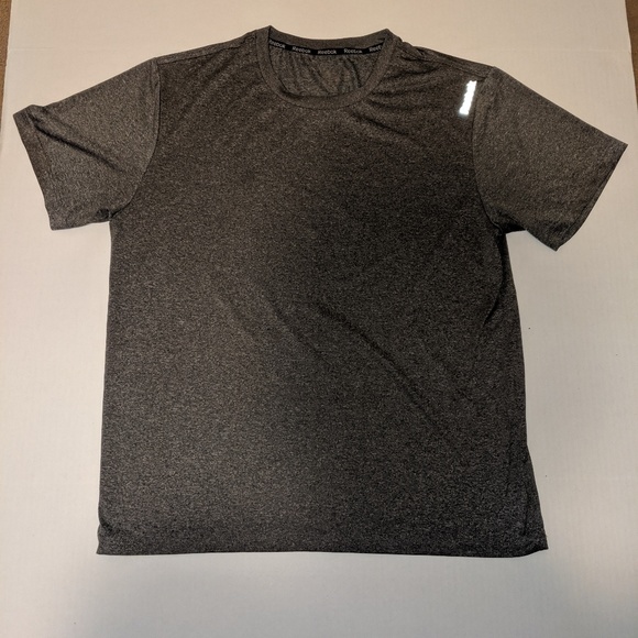 Reebok Other - Reebok sport t-shirt